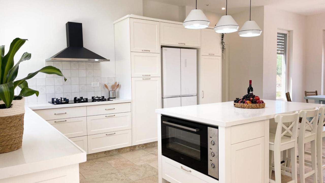 הבית הלבן בכפר בלום Villa Exteriör bild